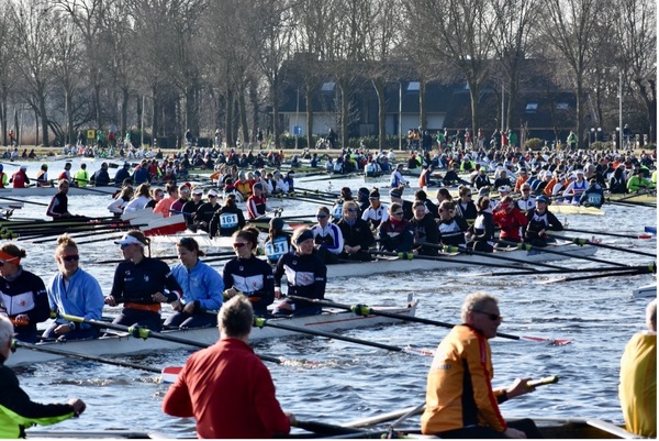 georganiseerde-chaos-voor-de-start-van-de-5-km