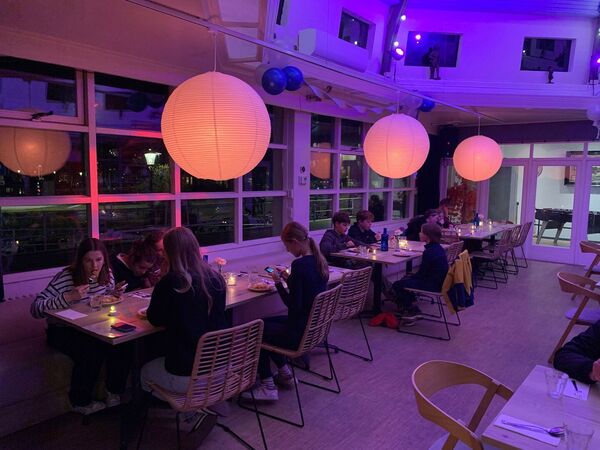 2025-11-13 Sint Maarten toertocht jeugd eten 4 2025-11-13 Sint Maarten toertocht jeugd eten 4